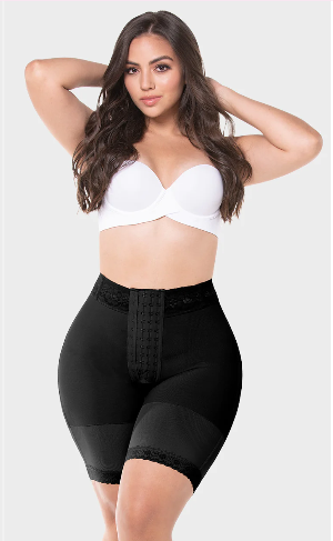 PANTY SHORT TIPO RELOJ ARENA CON BROCHE NEGRO T:S M&amp;D